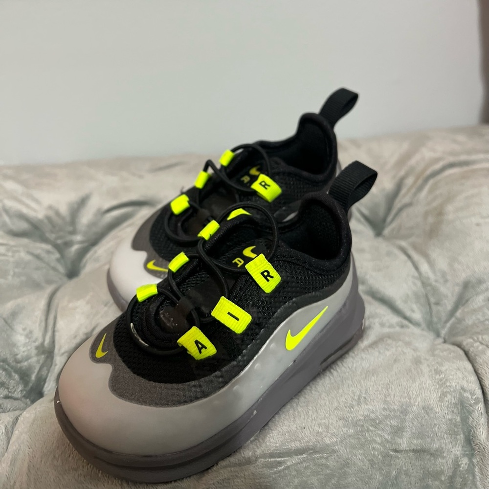 air max axis - Picture 3 of 4